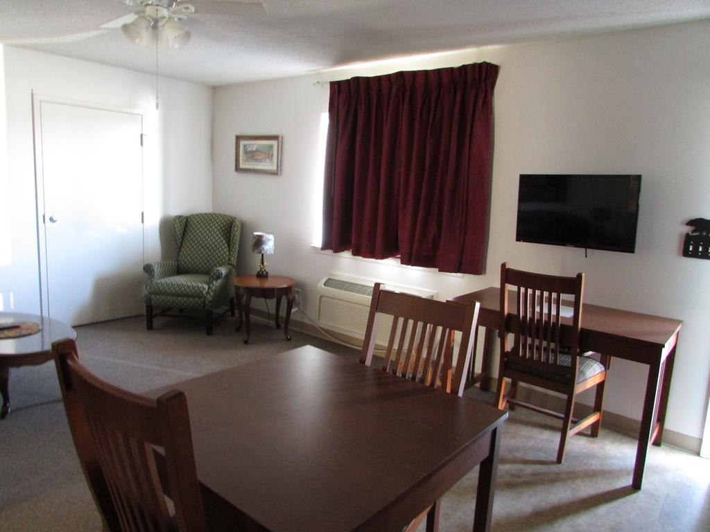 Douglas Inn & Suites, Blue Ridge, Ga Luaran gambar