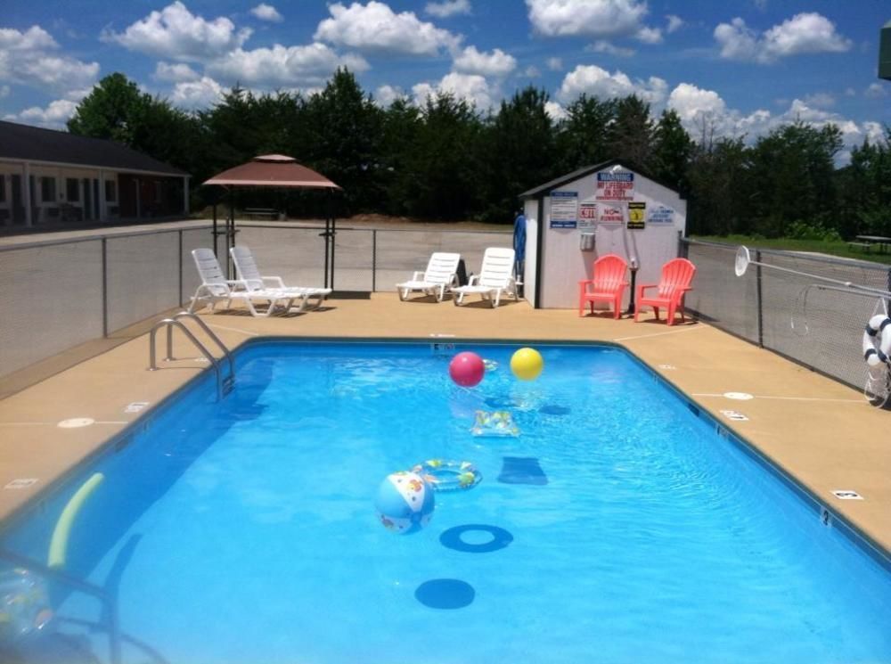 Douglas Inn & Suites, Blue Ridge, Ga Luaran gambar